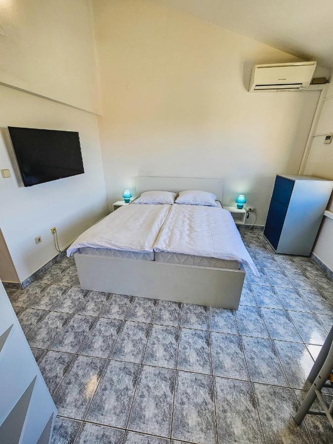 Aenona Sea View Apartments Nin Buitenkant foto